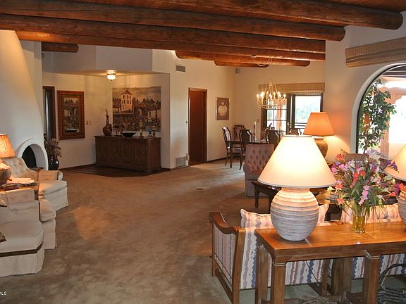 3rd image of 1086 E BOULDER Drive