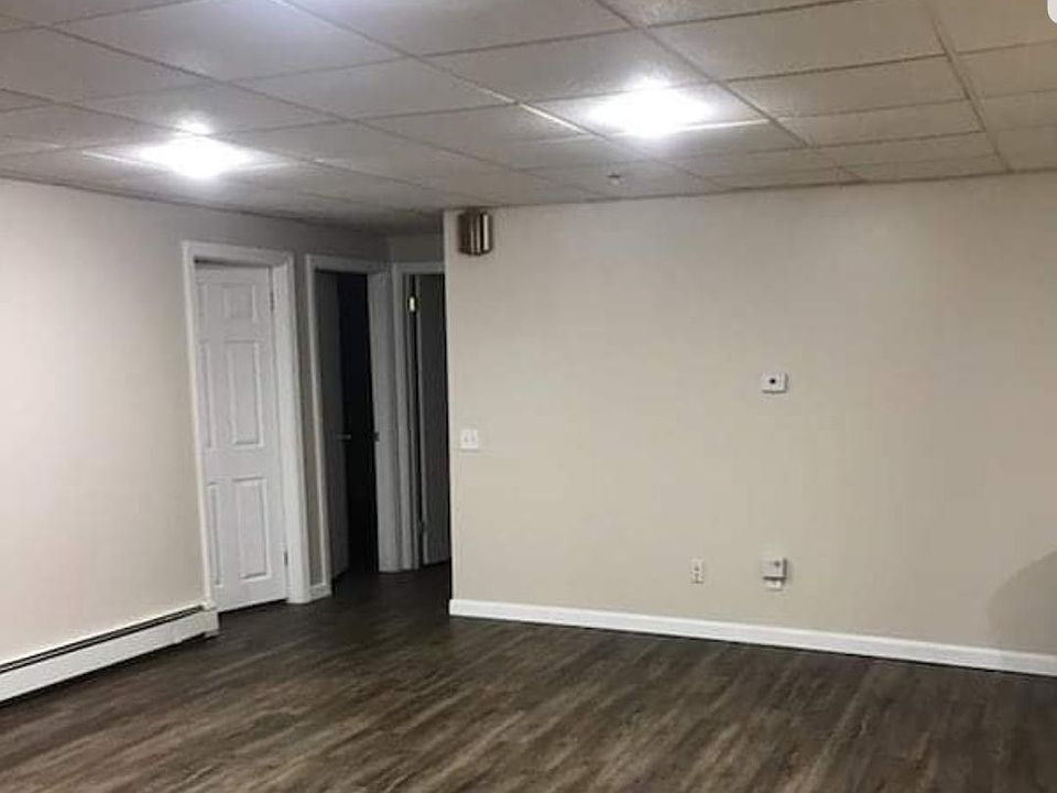 2nd image of 98 Sherman St
