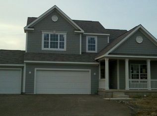 3280 Benbrook Pond Dr, Hilliard, OH 43026