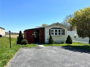5818 Monroe Ct, Slatington, PA 18080