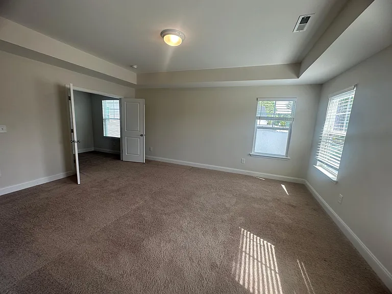 4006 Crimson Wood Ct — Photo 29