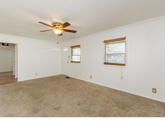 5th image of 5241 Parker Ave