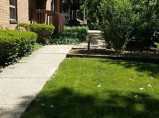 717 W Prairie Ave APT 1C, Decatur, IL 62522