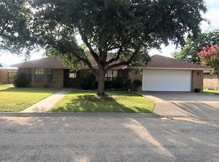 124 Deerwood Dr, Sonora, TX 76950