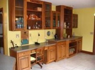 4001 Spaulding Orchard Rd, Springfield, IL 62711