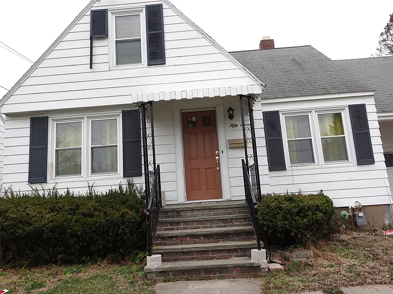57 Fowler Ave — Photo 3