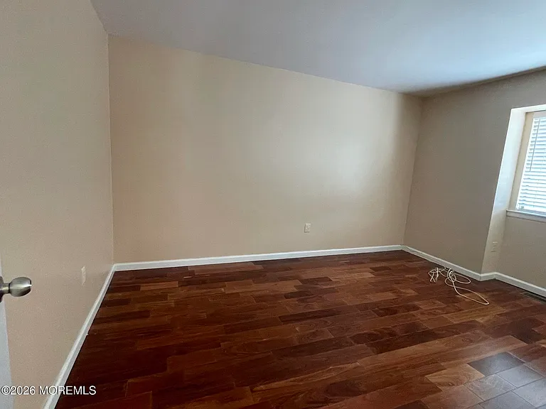 19 Clavendon Ct — Photo 16