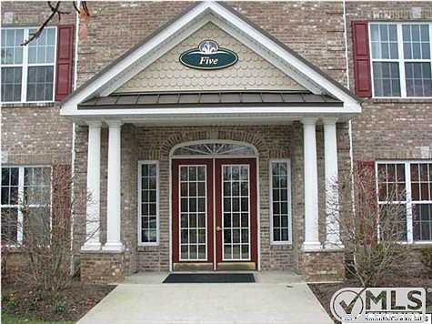 1st image of 534 Sophee Ln
