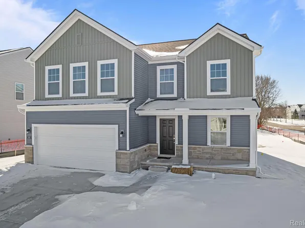 500 Elm St, Chelsea, MI 48118