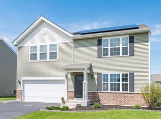 6011 Winterhaven Dr, Joliet, IL 60431