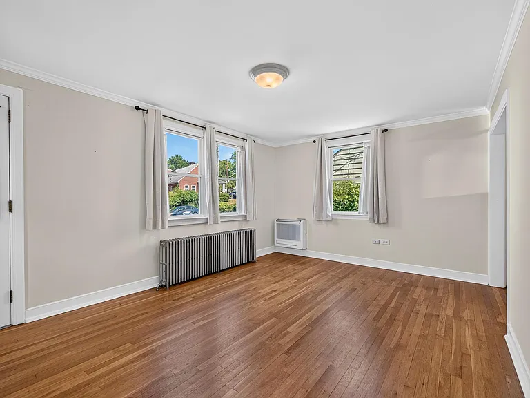 118 Summit St — Photo 26