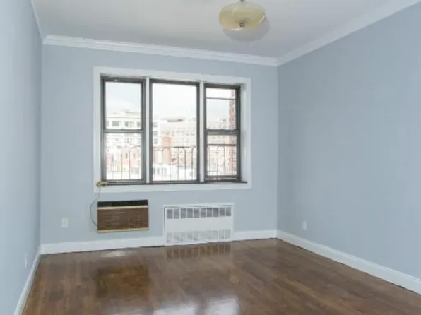 290 West 12th Street 5B image 3 of 5