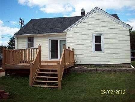 2nd image of 215 Lounsbury St