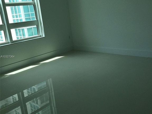 3rd image of 950 Brickell Bay Dr #17A