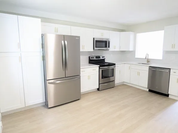 446 Perkins Ave #8H, Waterbury, CT 06704