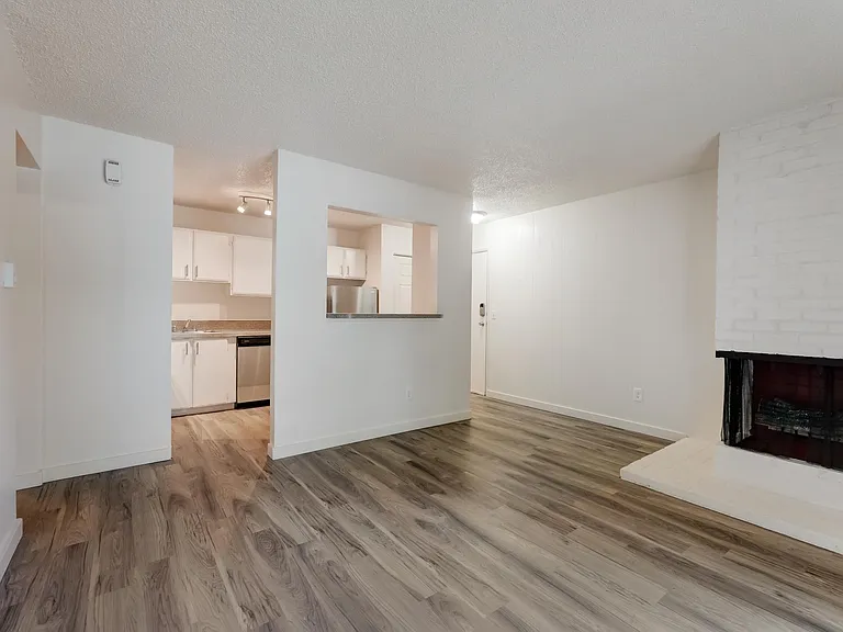 Icon Beaverton — Photo 25