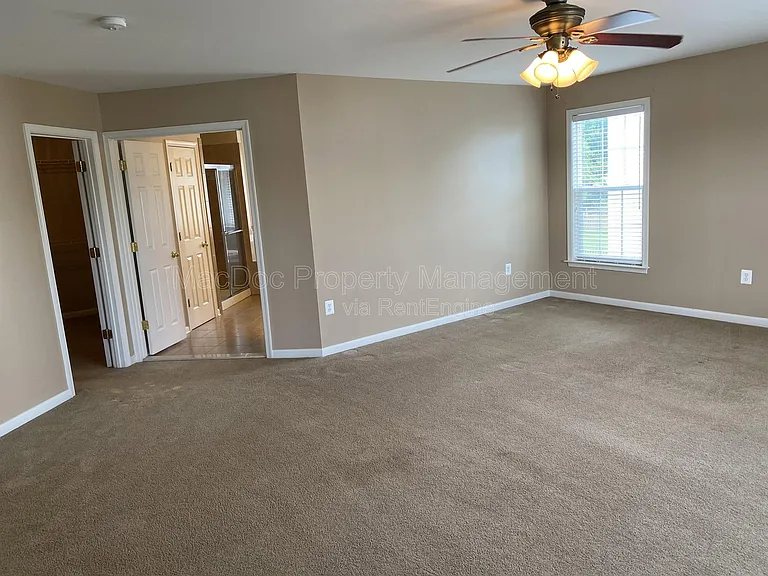 121 Riggs Rd — Photo 39