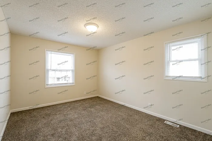 2944 Spring Water Dr — Photo 11