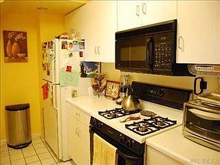 4th image of 23966 Oak Park Dr