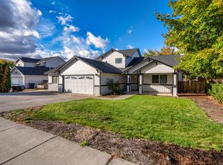 953 NW Poplar Ave, Redmond, OR