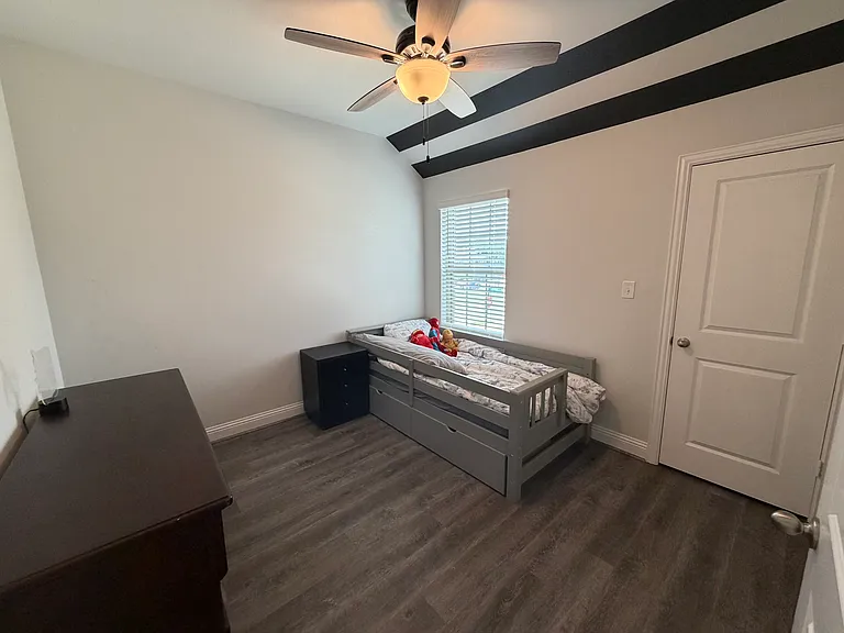 5581 Crosby Dr — Photo 14