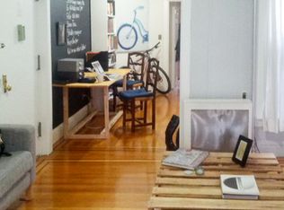 3028 42nd St APT 3L, Astoria, NY 11103