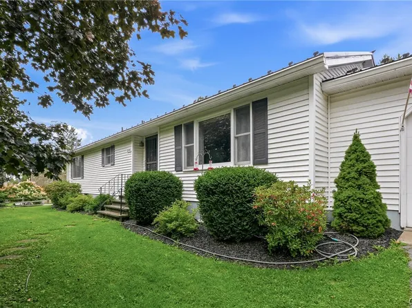 2091 Graffenburg Rd, Sauquoit, NY 13456