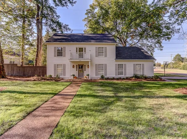 7118 Woodridge Ln, Germantown, TN 38138