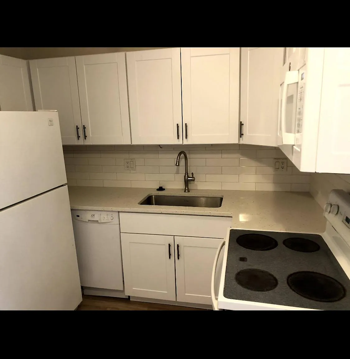 2 bed, 800 sqft, $1,700 — Photo 3