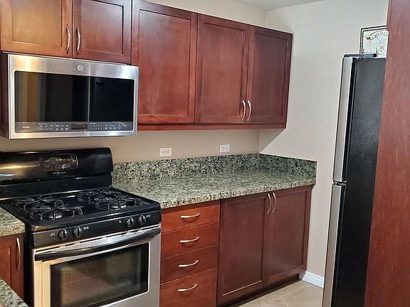 3rd image of 530 K St Unit 307