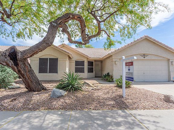 3rd image of 10415 S 41st Pl