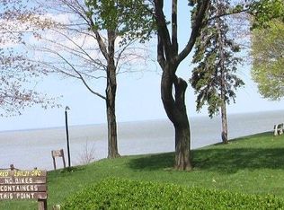 1015 West Dr APT C, Huron, OH 44839