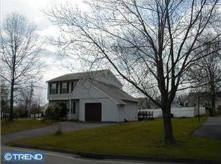 408 Yoder Rd, Harleysville, PA 19438