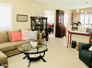 3270 Bayside Ln, San Diego, CA 92109