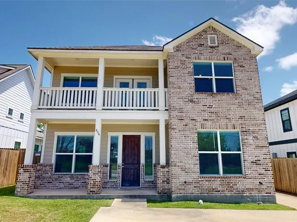 404 Thompson St, College Station, TX 77840