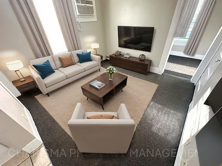 322 E 15th St #4 — Photo 8