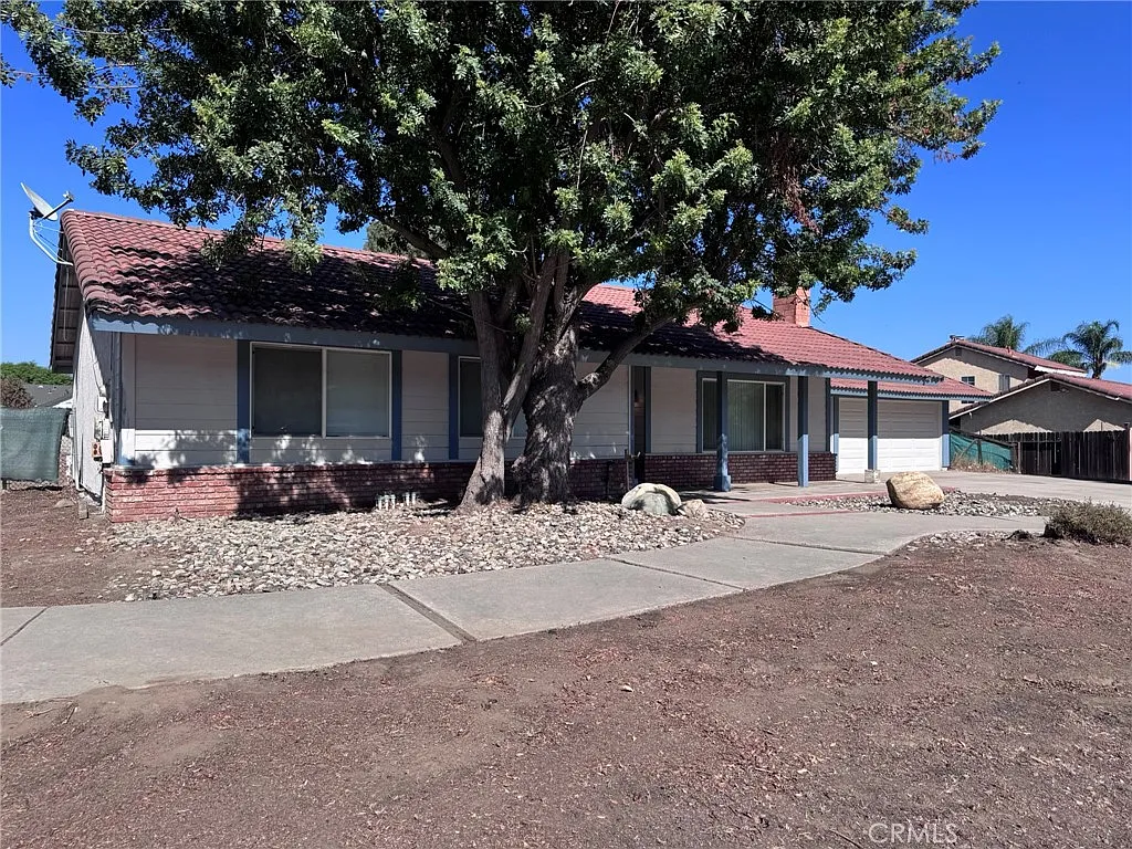 3 bed, 1487 sqft, $3,100 — Photo 2