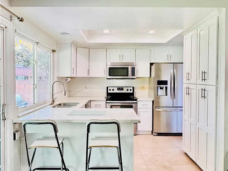 1413 W Moore Ave — Photo 5