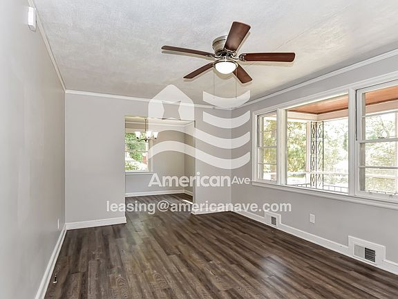 46521_003_living_room_13871134.jpg
