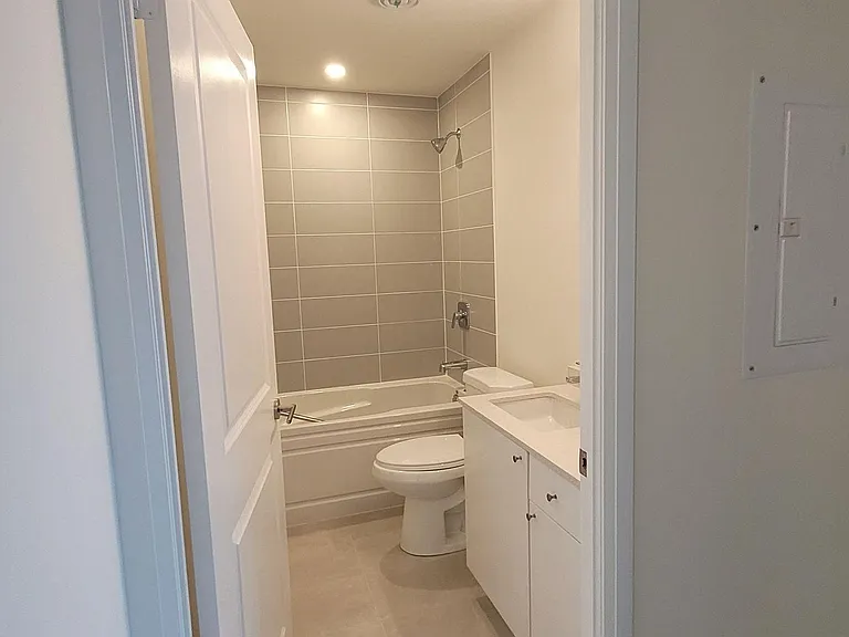 3270 Sheppard Ave E #1521 — Photo 9