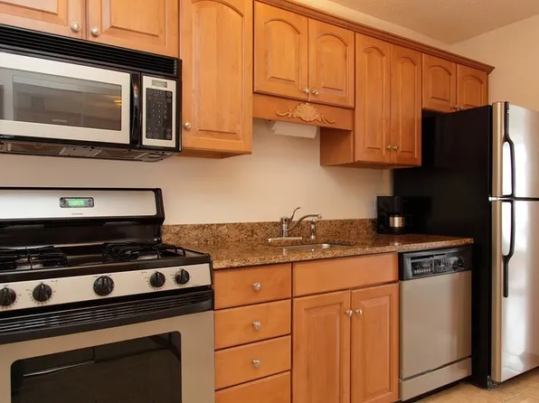 44 Washington St APT 316, Brookline, MA 02445