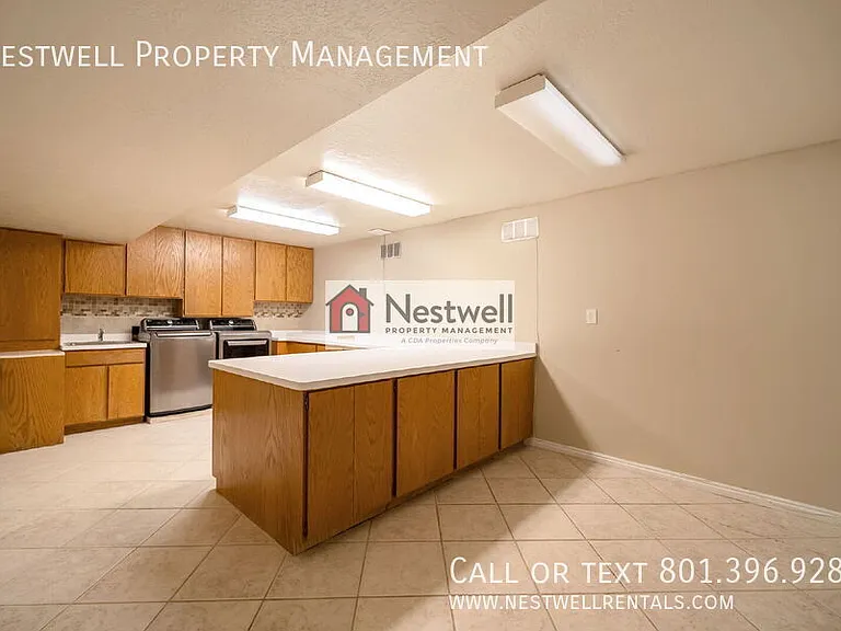 659 W Halifax Ct — Photo 33