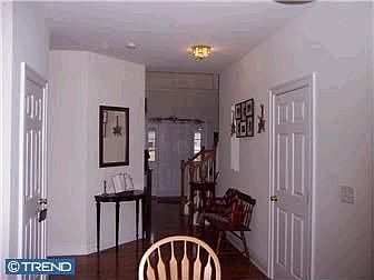 Kitchen to front doorF