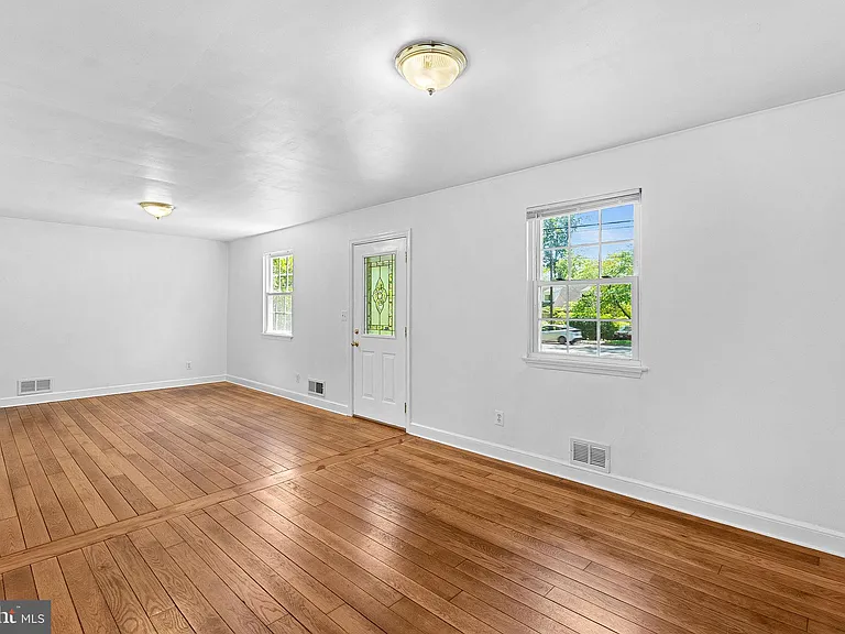 3103 Plyers Mill Rd — Photo 4