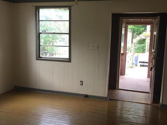 3rd image of 9016 Galveston Ave