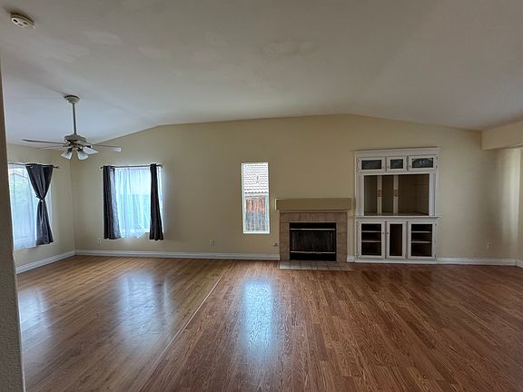 2nd image of 22066 Country Hills Dr
