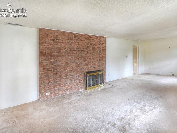4th image of 3007 Chelton Dr
