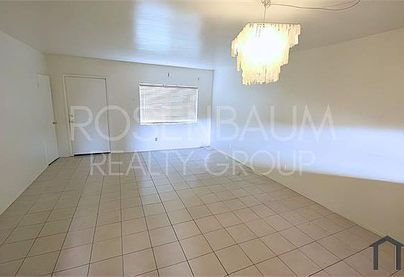 2nd image of 1326 N Miller Rd #A