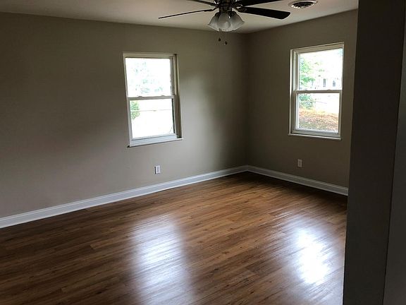 3rd image of 710 Granada Ave