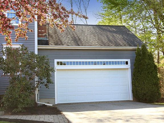3rd image of 10 Virginia Ln